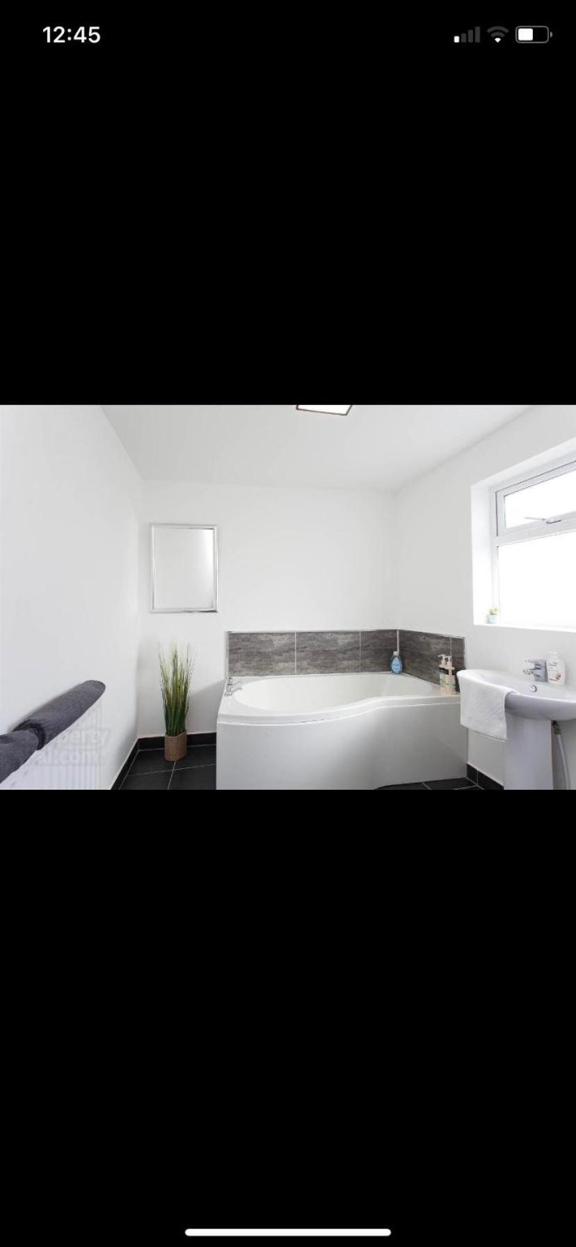 House @ Queens University Belfast Bagian luar foto